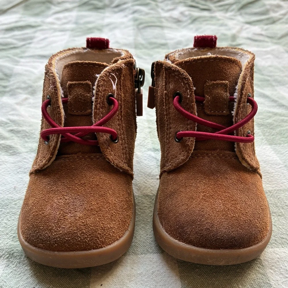 UGG Baby 4/5 Kristjan Chukka Chestnut Tan Suede Zip-Up Booties Walkers Boots